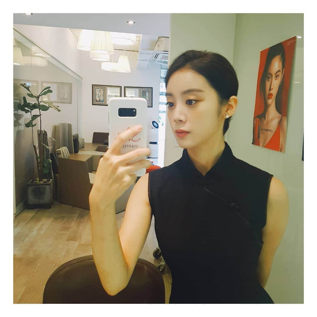 ヘリム さんのインスタグラム写真 - (ヘリム Instagram)「그리운 단발머리 💇‍♀️ i miss my short hair.」8月6日 9時37分 - wg_lim