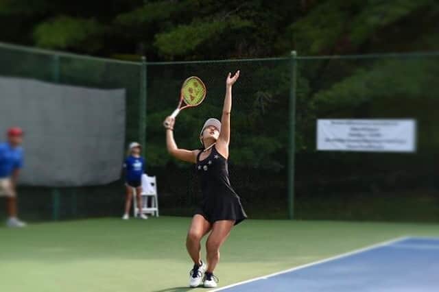 のインスタグラム：「Just enjoying the sport that means so much to me🎾💛✨#Tennis ・ ・ #テニス #トレーニング #アスリート #筋トレ #筋トレ女子 #スポーツ #sports #life #gym #training #fitness #fit #athlete #japanese #smile #tennisplayer #work #테니스 #연습 #훈련 #스포츠  #운동 #love」