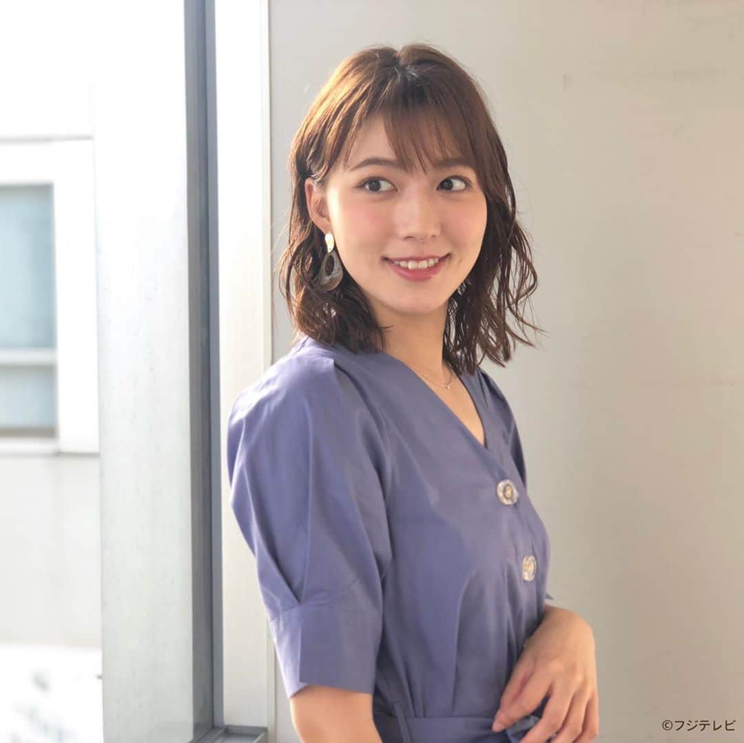 フジテレビ「めざましテレビ」さんのインスタグラム写真 - (フジテレビ「めざましテレビ」Instagram)「8月6日（火）きょう何着て行く？ ・ ファッション雑誌CanCamとコラボした お天気コーナー「きょう何着て行く？」 阿部華也子ちゃんの毎日のコーデを紹介♪ ・ 【きょうのコーデ】 ワンピース→#EMMELREFINES 1万2000円 サンダル→#CHARLES&KEITH 5900円 ピアス→#Phoebe 3000円 ・ 【コーデのポイント】 トレンドの“クリア素材”のボタンがポイントのワンピース👗✨ 鮮やかなパープルやパフスリーブも相まって グッと今っぽい印象が叶いますよ🎶 ペタンコサンダルでハズしを加えるとさらに おしゃれ感がUP⤴️✨ ・ #めざましテレビ #きょう何着て行く？ #阿部華也子 #今日のコーデ#コーデ #CanCam #今日のファッション#ootd #きょう何着て行く？は月〜金朝6時22分ごろ放送！」8月6日 15時27分 - mezamashi.tv