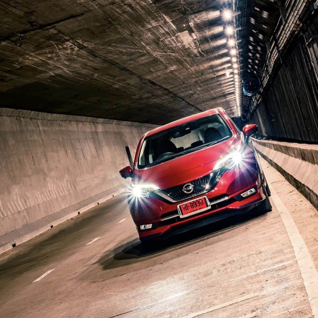 Nissanさんのインスタグラム写真 - (NissanInstagram)「Tunnel Vision. #NissanNote #Nissan #Note 📷 @oatoasta」8月6日 10時00分 - nissan