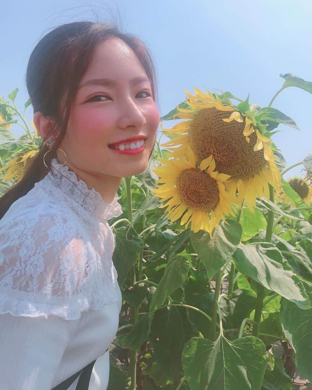 岸田麻佑さんのインスタグラム写真 - (岸田麻佑Instagram)「♡ #柳川ひまわり園 🌻 . あ〜幸せ♡」8月6日 10時34分 - mayu_kishimayu