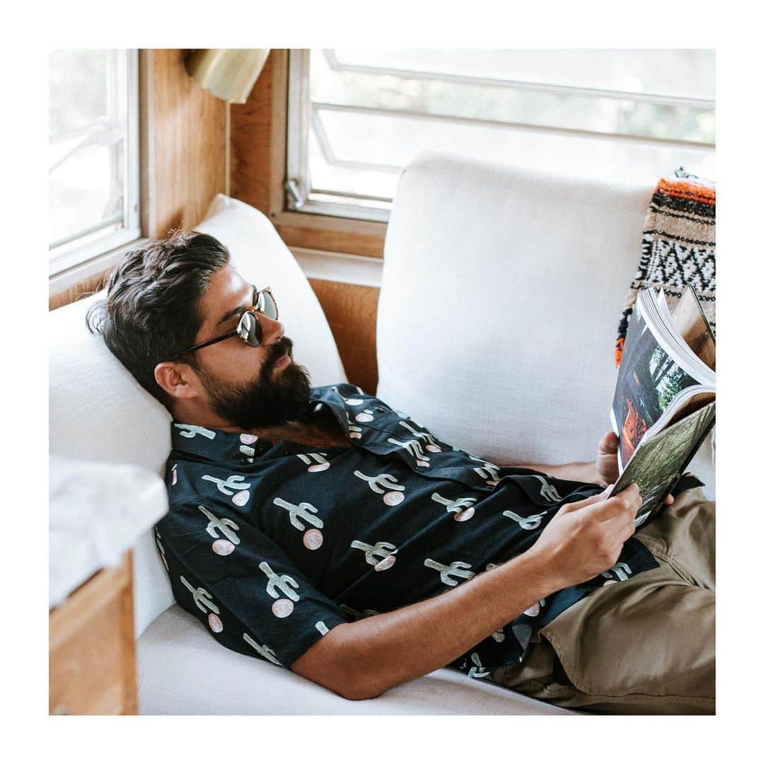 エゼキエルのインスタグラム：「Monday ☀️」