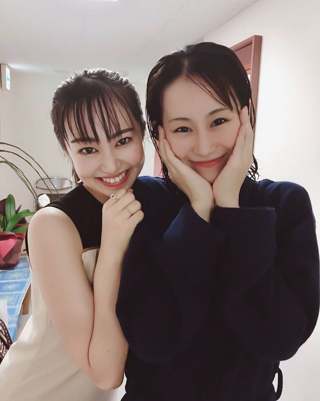 舞雛かのんさんのインスタグラム写真 - (舞雛かのんInstagram)「❤️❤️ ちゃぴさん。 今回も沢山の感動をありがとうございました。。 舞台上ももちろんだけど、普段もとっても可愛くて、 本当に大好きです❤️. .  #愛希れいかさん #エリザベート #2回目観劇 #素敵な舞台 #大好きな人 #突然のラブレター失礼します」8月6日 11時13分 - mizho_601