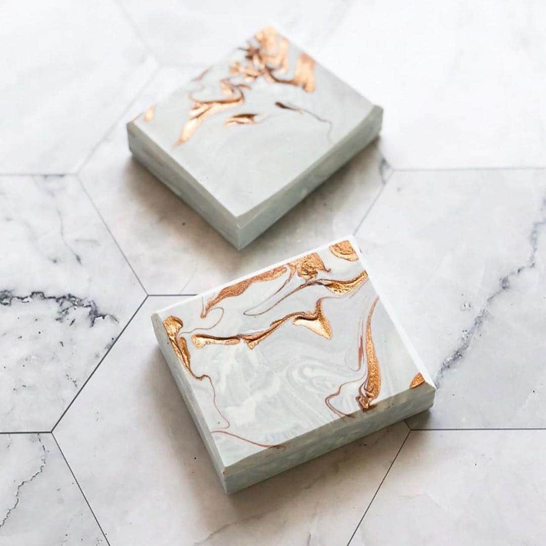 Design Milkさんのインスタグラム写真 - (Design MilkInstagram)「Need more #moderndesign in your life? Be sure to follow  @designmilkeveryday! \\\ We’re obsessed with these architect-designed #handmade #soapbars by @tandb_soaphouse. 🧼」8月6日 12時07分 - designmilk