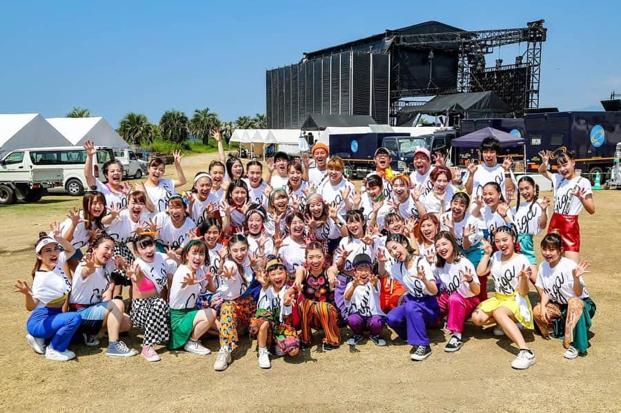 アカネさんのインスタグラム写真 - (アカネInstagram)「ジャイガ2019☀️☀️ @舞洲スポーツアイランド ． ジャイガプロジェクト大成功でした🔥 今回年齢性別ダンス経験問わず たくさんの人が参加してくださいました👍 合計8時間の短いリハーサルでしたが 素晴らしいパフォーマンスでしたー！ 熱かったー！！みんなありがとー！！ #ジャイガ #ジャイガ2019 #akanechoreography  #アカネキカク」8月6日 12時00分 - akane813_