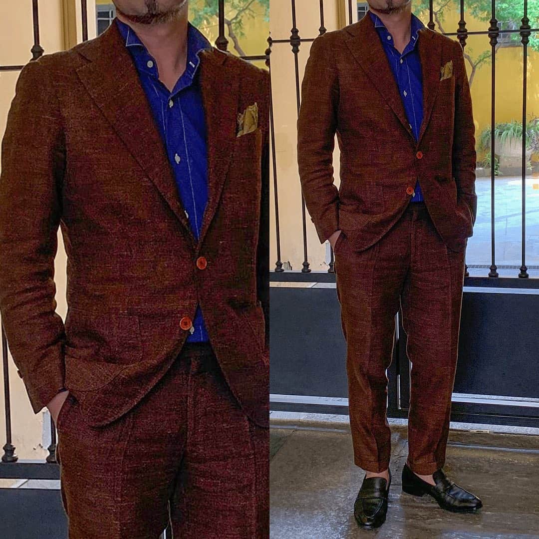 Global Style（グローバルスタイル）さんのインスタグラム写真 - (Global Style（グローバルスタイル）Instagram)「スーツファッションの本場ミラノにて。 生地の風合いが特徴的なブラウンスーツ。ブルーシャツを合わせたアズーロエマローネの色使いでイタリアの伊達男を演出。 * ご好評につき期間延長『早割フェア』 14,000円分の裏地・ボタンオプションが無料に！ 秋モノ新作生地も多数入荷。詳しくは公式サイトへ。 ⇒ @globalstyle_jp * #globalstyle #グローバルスタイル #ginzaglobalstyle #スーツ #スーツスタイル #オーダースーツ #オーダーシャツ #今日のコーデ #スーツコーデ #スーツ着こなし #スーツ好き #ネクタイ #ポケットチーフ #紳士服 #着こなし #テーラー #ミラノ #milano #milano_in #ブラウンスーツ #ブラウンコーデ #カジュアル #イタリア」8月6日 12時18分 - globalstyle_jp