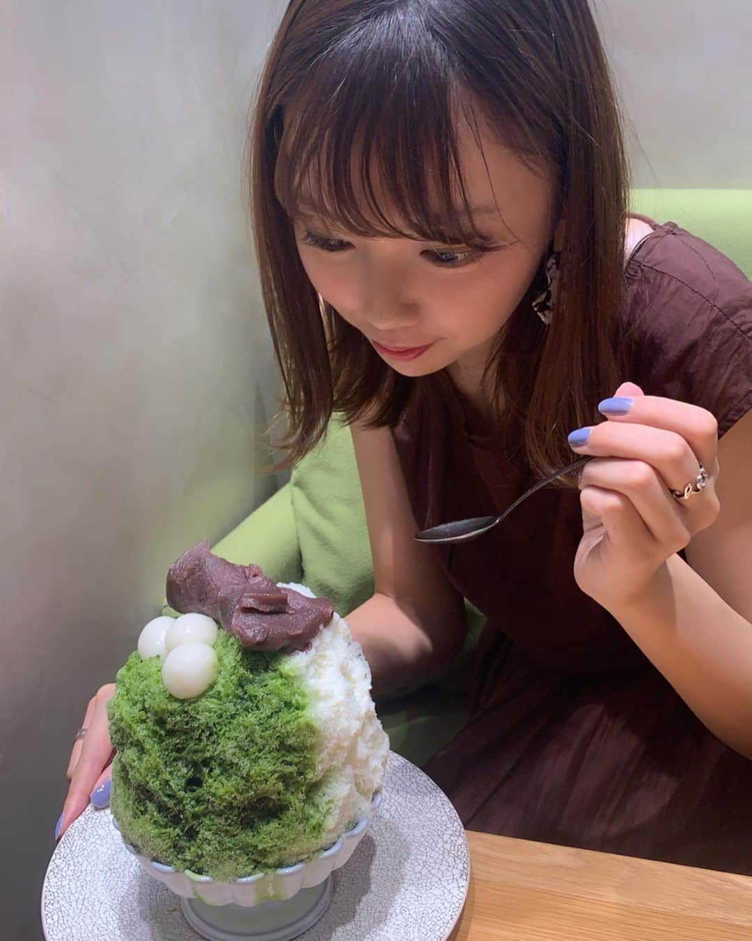 加藤里奈（カトリーナ）さんのインスタグラム写真 - (加藤里奈（カトリーナ）Instagram)「🍧🍧🍧 『甘味 いまゐ』 今年初の氷活😍最高に美味しかった！ 抹茶もミルクもかなり濃厚✨ 餡がこし餡なのが好み！！ そしてなぜか下へ行くほど味が濃くなる😳 また食べたい😋❤️ * * 📍名古屋市中区栄3-5-1 名古屋三越 栄店 地下1階 📱052-252-1921 🗓10:00-19:30(L.O 19:00) * * #かき氷 #氷活  #抹茶 #抹茶スイーツ #抹茶かき氷 #宇治金時 #三越 #かき氷巡り #名古屋 #名古屋カフェ #名古屋カフェ巡り #愛知カフェ #甘味いまゐ #氷 #かき氷部 #food #甘味いまい #ナゴレコ #あいなご #名古屋インスタ交流会 #スイーツ」8月6日 12時19分 - rinakatoktriiina