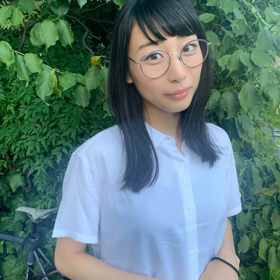 高橋有紀のインスタグラム：「#BiSH ハシヤスメのあっちゃんが切りに来てくれました☺︎ 短めにしてレイヤーも入れていつもと違う感じにしました❤️ #lysa_yuki #ハシヤスメアツコ」