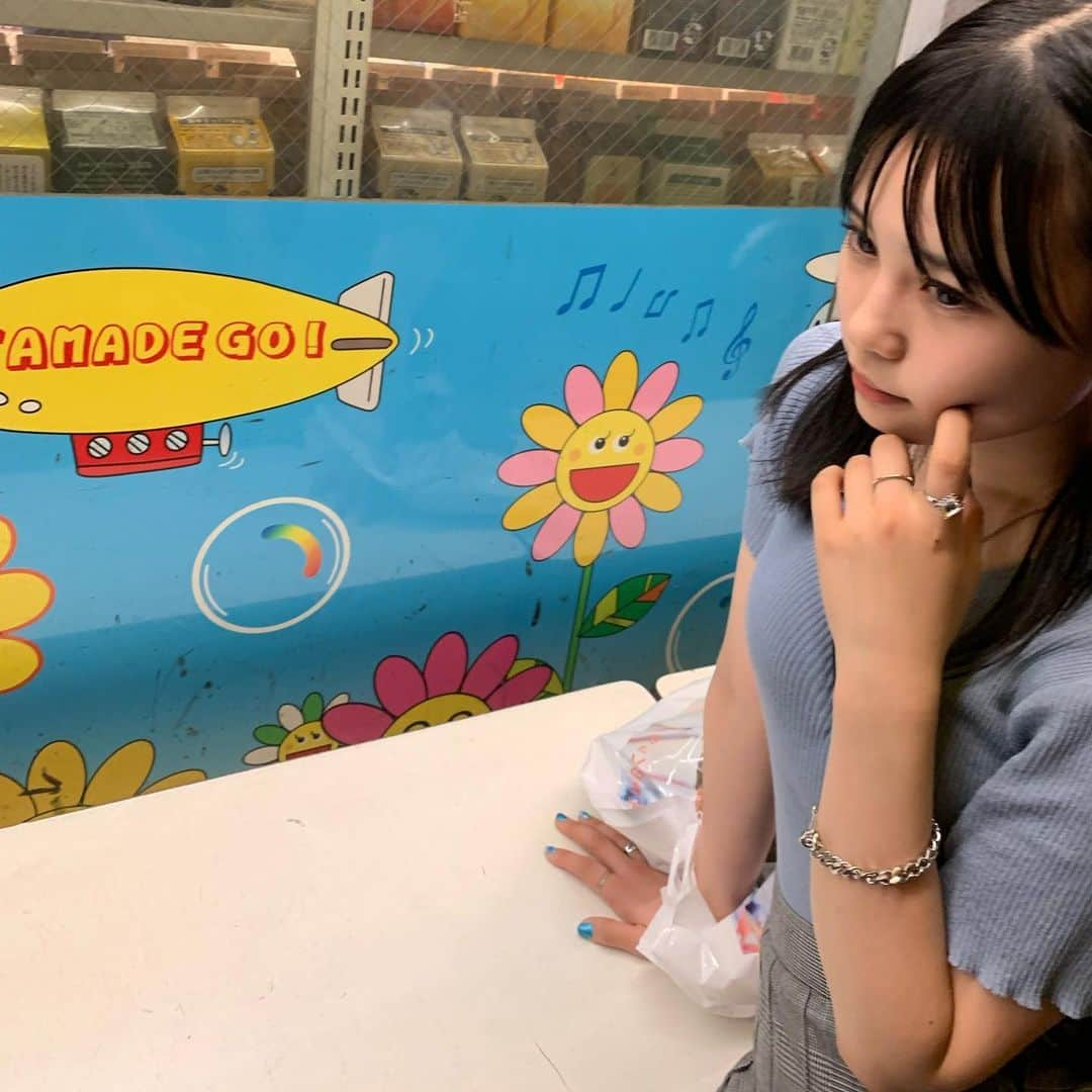 村川緋杏さんのインスタグラム写真 - (村川緋杏Instagram)「みんなで行こう スーパー玉出 . #大阪 #大阪旅行 #玉出」9月4日 17時21分 - murakawabibiann