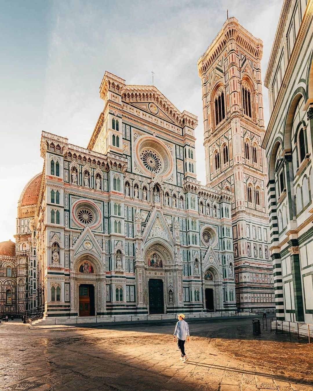 Travel + Leisureさんのインスタグラム写真 - (Travel + LeisureInstagram)「As the birthplace of the Renaissance, Florence offers incredible sights at every turn. Find out where to stay on your next trip to Florence at our link in bio! #tlpicks courtesy of @wonguy974」9月4日 9時25分 - travelandleisure