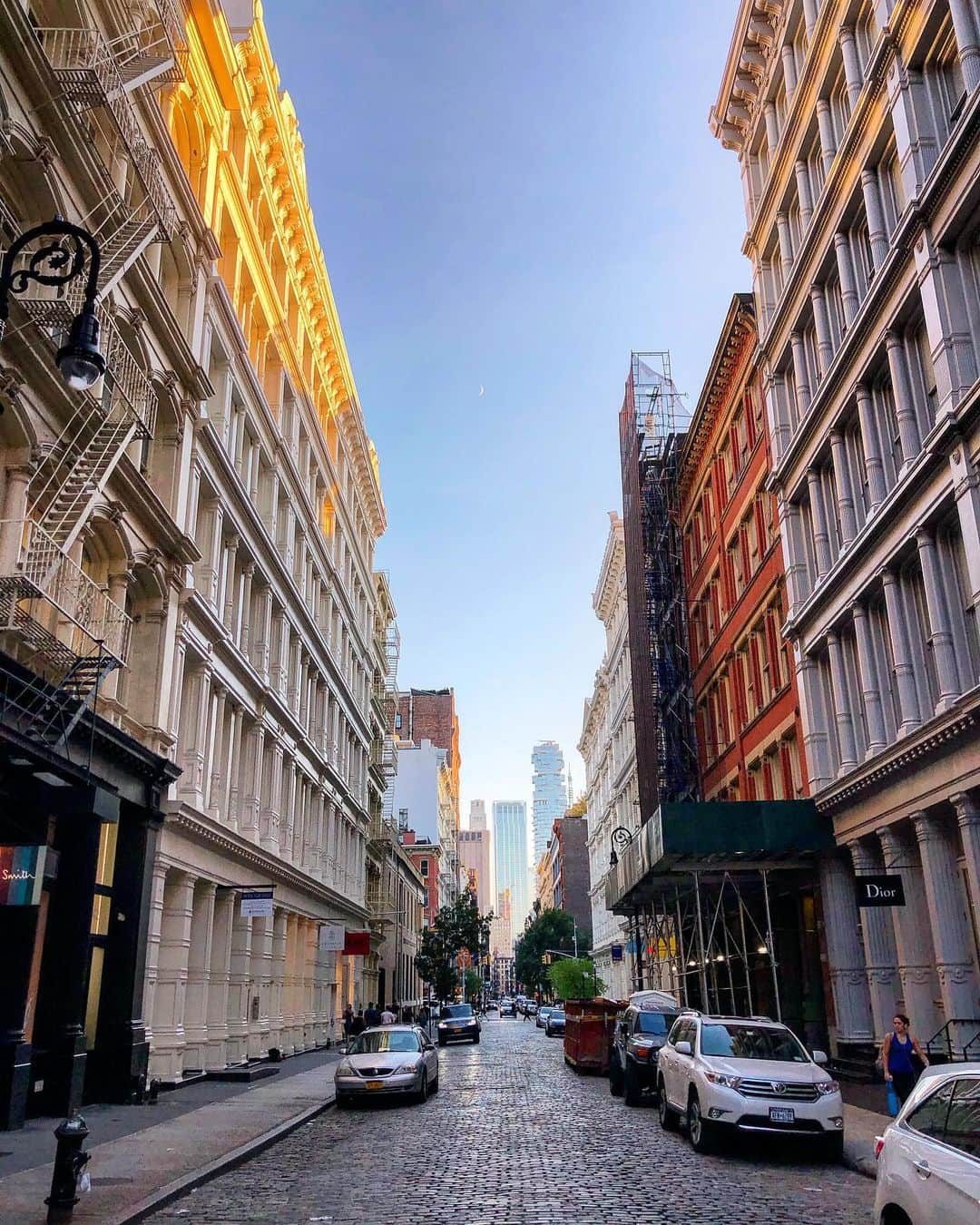 scottlippsさんのインスタグラム写真 - (scottlippsInstagram)「Crisp and clean, Nyc you still have my heart.. hello #nyfw #soho #nyc」9月4日 9時49分 - scottlipps