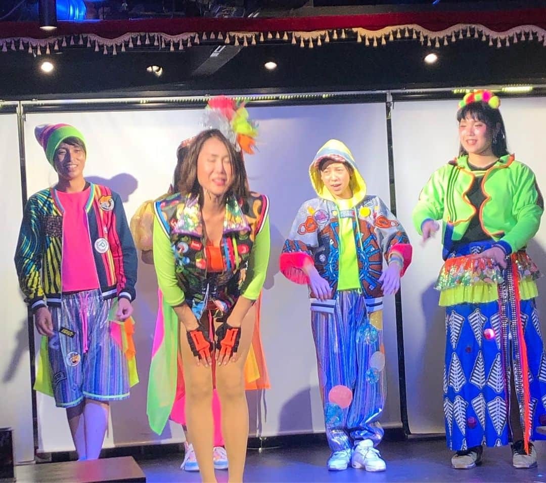楽しんごさんのインスタグラム写真 - (楽しんごInstagram)「豪華なショーを一日に2回も観てしまいましたー！周年おめでとうございまーす。  #muchu #歌舞伎町 #楽しんご」9月4日 10時20分 - tanoshingo.official
