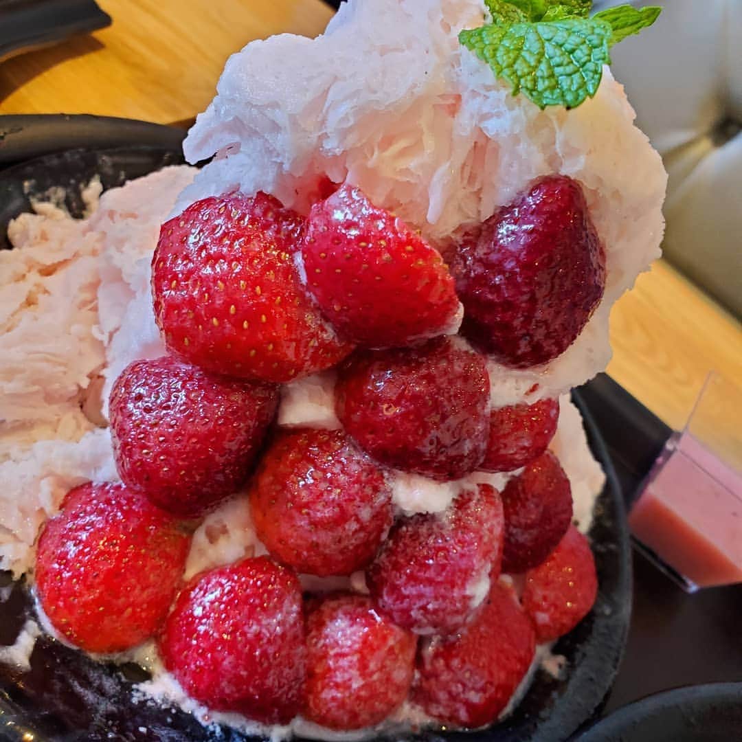 のインスタグラム：「夏が終わる。。。 やーだーーーー。  けど、お洒落の楽しい季節が♥️」