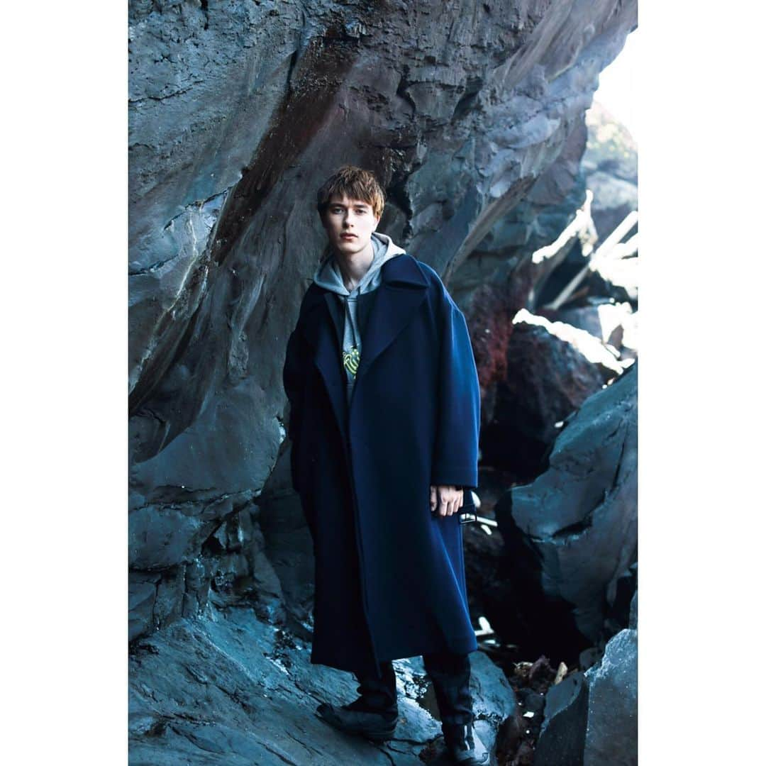 ジョンブルさんのインスタグラム写真 - (ジョンブルInstagram)「. 【MEN】Johnbull Private labo AUTUMN WINTER 2019 COLLECTION -11-  COAT lot.QAOW1419FA/￥140,000+tax PARKER lot.QAJE0219FA/￥42,000+tax PANTS lot.21321/￥25,000+tax  スタイリング動画はIGTVにて配信中！  @johnbull_private_labo_mens  #johnbull #johnbullmens #johnbullprivatelabo #johnbullprivatelabo2019fw #2019fwcollection #mensfashion #lookbook #ジョンブル #ジョンブルメンズ #ジョンブルプライベートラボ #ジョンブル2019秋冬 #2019秋冬コレクション #メンズファッション #ルックブック #ビジュアルブック」9月4日 12時00分 - johnbull_private_labo