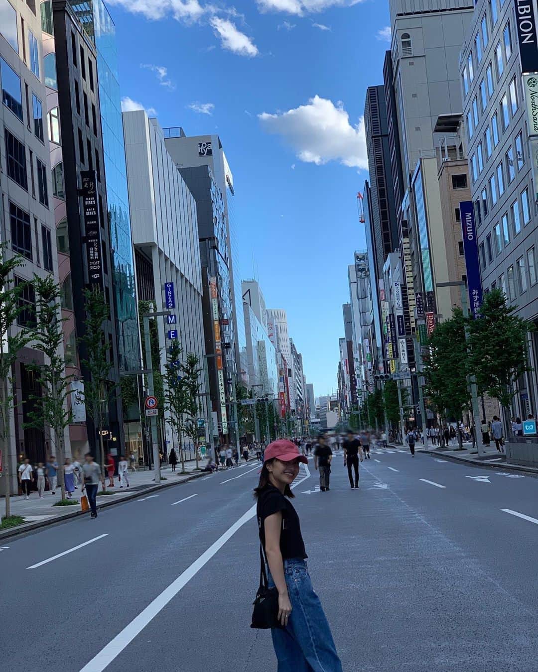百田夏菜子さんのインスタグラム写真 - (百田夏菜子Instagram)「東京だぁ ・ #銀座 #歩行者天国」9月4日 12時22分 - kanakomomota_official