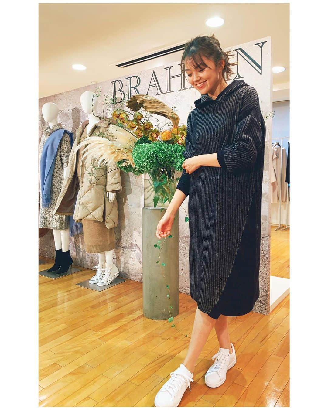 高原愛さんのインスタグラム写真 - (高原愛Instagram)「BRAHMIN展示会二日目😌✨ #BRAHMIN#fashion#autumn#winter#spring#summer#lovefashion#展示会#ブラーミン#OLファッション#大人可愛い#大人女子#コーデ#ファッション#ママコーデ#ママファッション#very#story#☺️#❤️#🌈」9月4日 12時34分 - ai_takahara_ai