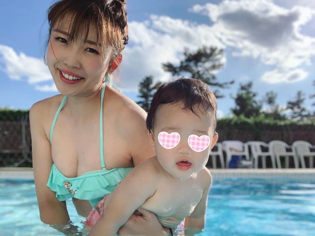 中村愛さんのインスタグラム写真 - (中村愛Instagram)「👙♡ ・ ・ ・ はい #人妻 #ビキニ 。笑 #マニアックフェチ 昨日泊まったホテルのプール🏨にて(^ ^) この水着👙はだいぶ前にファンの方から頂いたものでーす。ありがとう🙏 物持ちがいいオンナ。 #初島 #初島アイランドリゾート  #水着姿 #セクシー」9月4日 12時57分 - nakamuramura_ai