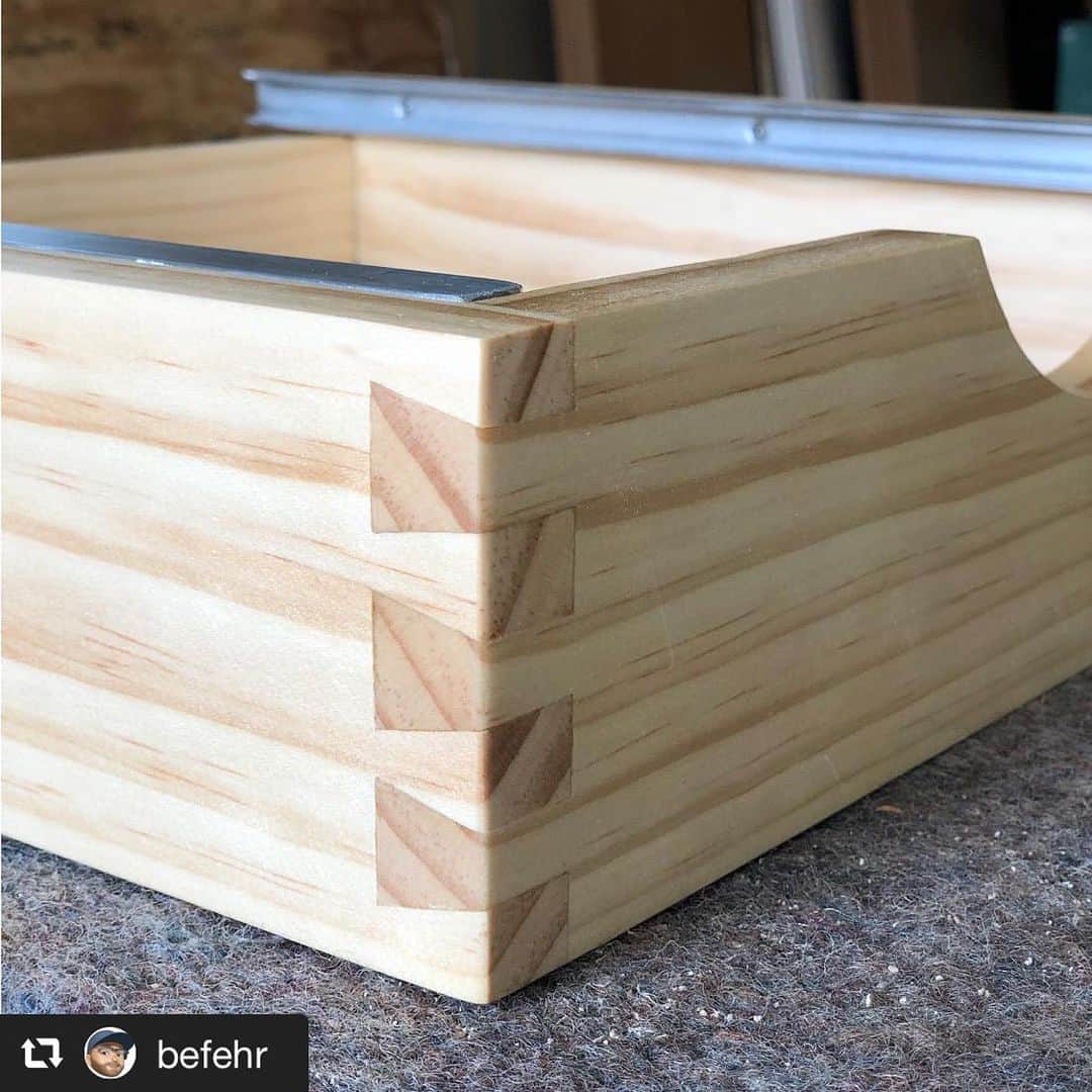 SUIZAN JAPANさんのインスタグラム写真 - (SUIZAN JAPANInstagram)「Fits perfectly!!﻿ ﻿ #repost📸 @befehr ﻿ Making a cabinet drawer replacement for a small camper trailer. #dovetails #woodworking #suizan #handtools #woodworkingtools﻿ ﻿ #suizanjapan #japanesesaw #japanesesaws #japanesetool #japanesetools #craftman #craftmanship #handsaw #pullsaw #ryoba #dozuki #dovetail #flushcut #woodwork #woodworker #woodworkers #woodworking #diy #diyideas #furnituredesign #furnituremakeover #furnituremaker #japanesestyle #japanlife」9月4日 13時04分 - suizan_japan