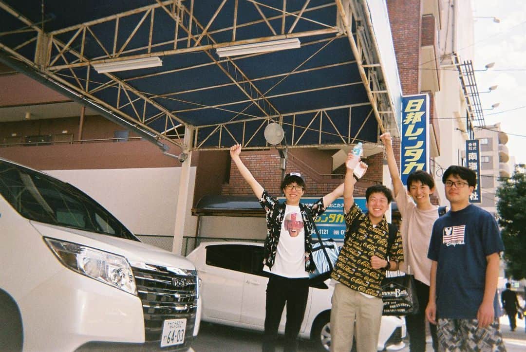高見雄登のインスタグラム：「淡路島の写ルンです。 #写ルンです #明石海峡大橋全とび #マダムありがとう」