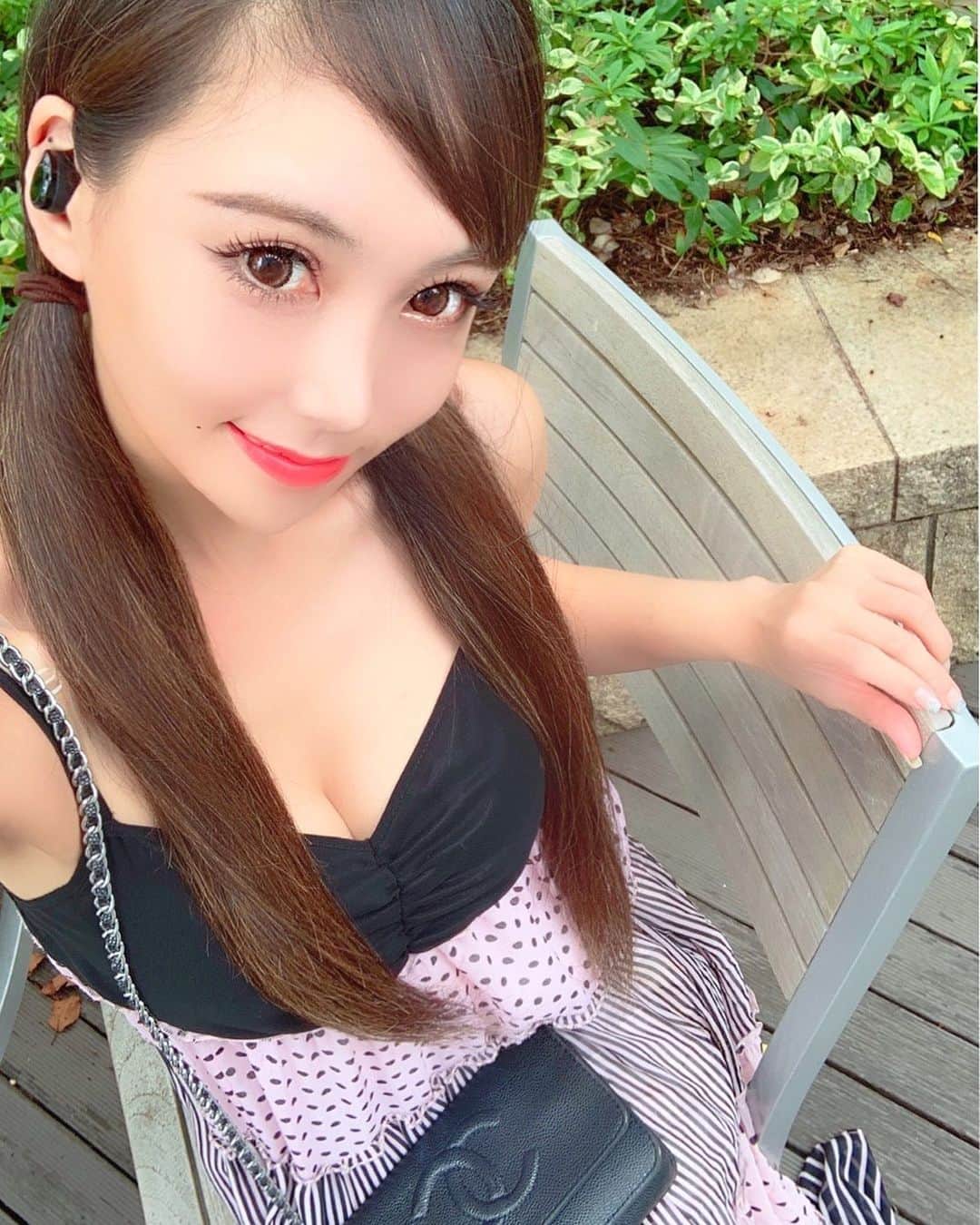 のインスタグラム：「東京ミッドタウンで待ち合わせ🎶﻿ ﻿ 今日は雨が降ってなくて涼しいから眺めの良きなテラス席でランチしようかな🥰﻿ ﻿ #東京﻿ #六本木﻿ #赤坂 #東京ミッドタウン #ミッドタウン﻿ #待ち合わせ﻿ #ランチタイム﻿ #テラス席﻿ #眺めが良い」