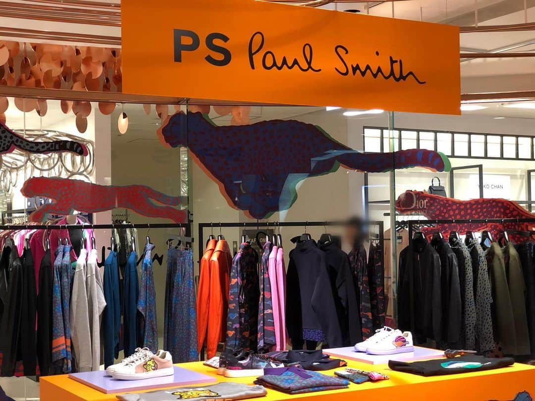 ISETAN PARK netさんのインスタグラム写真 - (ISETAN PARK netInstagram)「チーターを架空のモトクロスチーム「PS Paul Smith」のチームロゴに見立てた＜ポール・スミス＞カプセルコレクション🐅﻿ ﻿ PS Paul Smith Autumn Winter 19 Cheetah﻿ 2019.9.4 wed - 9.10 tue﻿ 伊勢丹新宿店本館2階＝センターパーク/TOKYO解放区﻿ ﻿ @paulsmith﻿ @paulsmithjapan﻿ @isetan_tokyo_kaihoku﻿ #paulsmith #paulsmithjapan #pspaulsmith﻿ #collection #isetan #fashion﻿ #ポールスミス #チーター #チーターロゴ #PSポールスミス #カプセルコレクション #新宿 #伊勢丹 #新宿伊勢丹 #伊勢丹新宿店」9月4日 15時33分 - isetan_shinjuku