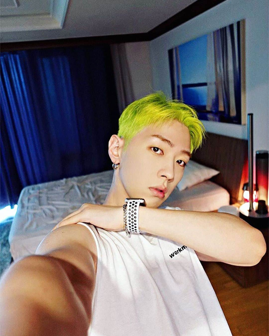 GRAYさんのインスタグラム写真 - (GRAYInstagram)「ɴᴇᴏɴ🎾🥎🐠🔫💥💚🤑」9月4日 15時46分 - callmegray