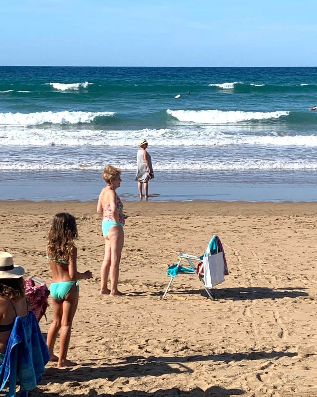 瀬畑茉有子さんのインスタグラム写真 - (瀬畑茉有子Instagram)「🌊🏄‍♀️🌊 . . サンセバスチャンの波は強し‼️ . . #surfgirl #surflife #surftrip #roadtrip #sansebastián #spain #zurriolasurf #zurriola #travelphotography #naturelovers #sea」9月4日 15時52分 - sehatamayuko