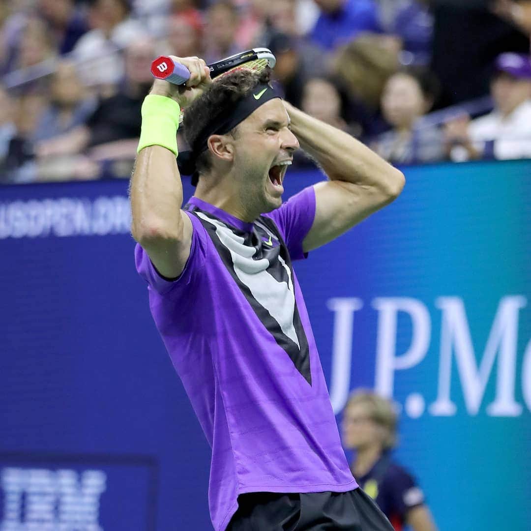 オリンピックチャンネルさんのインスタグラム写真 - (オリンピックチャンネルInstagram)「That winning feeling!  Another upset at the #USOpen as Grigor Dimitrov 🇧🇬 stuns five-time champion Roger Federer in a five-set battle to reach to the semi-finals - his first ever win over the Swiss.  #MidweekMotivation」9月4日 16時21分 - olympicchannel_x