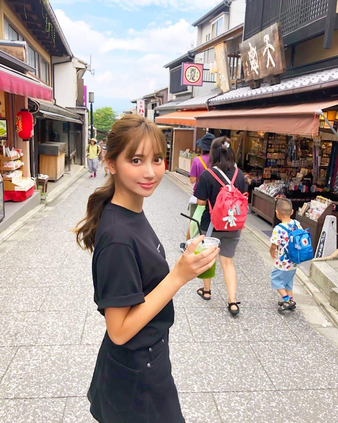 のインスタグラム：「京都🇯🇵🍵 街並み 流れる空気 食べ物 人 ぜんぶが大好き♡ 深呼吸いっぱいした🍃」