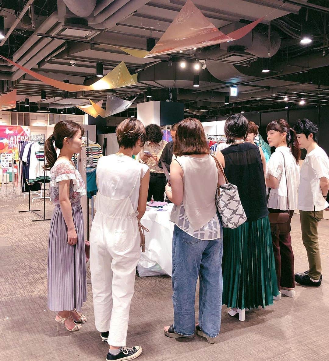 白木夏子さんのインスタグラム写真 - (白木夏子Instagram)「the relationship brand “REING” がジェンダーフリーのアンダーウェアをローンチ。男女問わず使えるブラレットやトランクスなど🥺 実際のカップルをモデルにしたクリエイティブも素敵すぎ。指輪はHASUNAが制作しているものも。」8月31日 19時50分 - natsukoshiraki