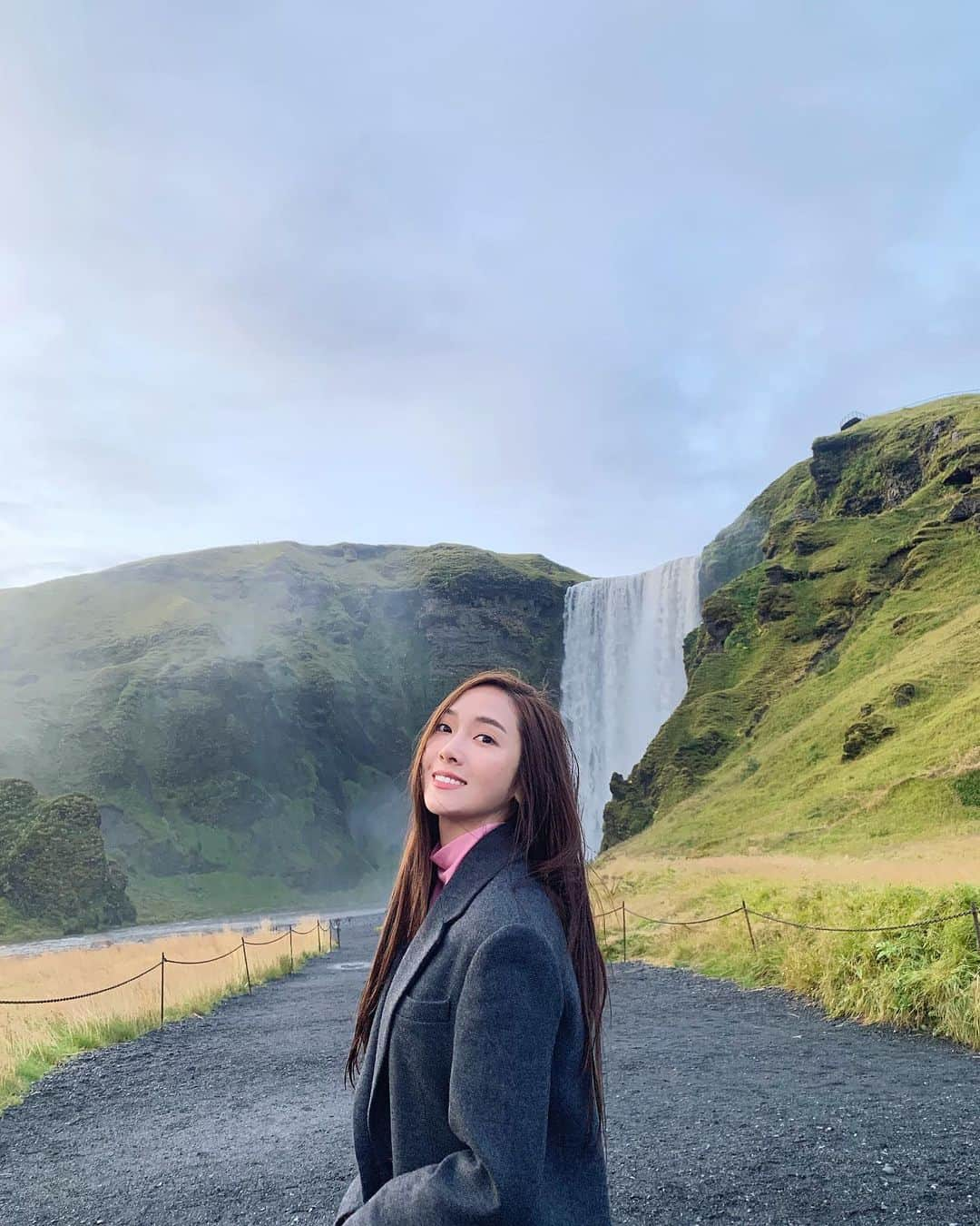 ジェシカ さんのインスタグラム写真 - (ジェシカ Instagram)「Chasing waterfalls⛰✨」8月31日 19時51分 - jessica.syj