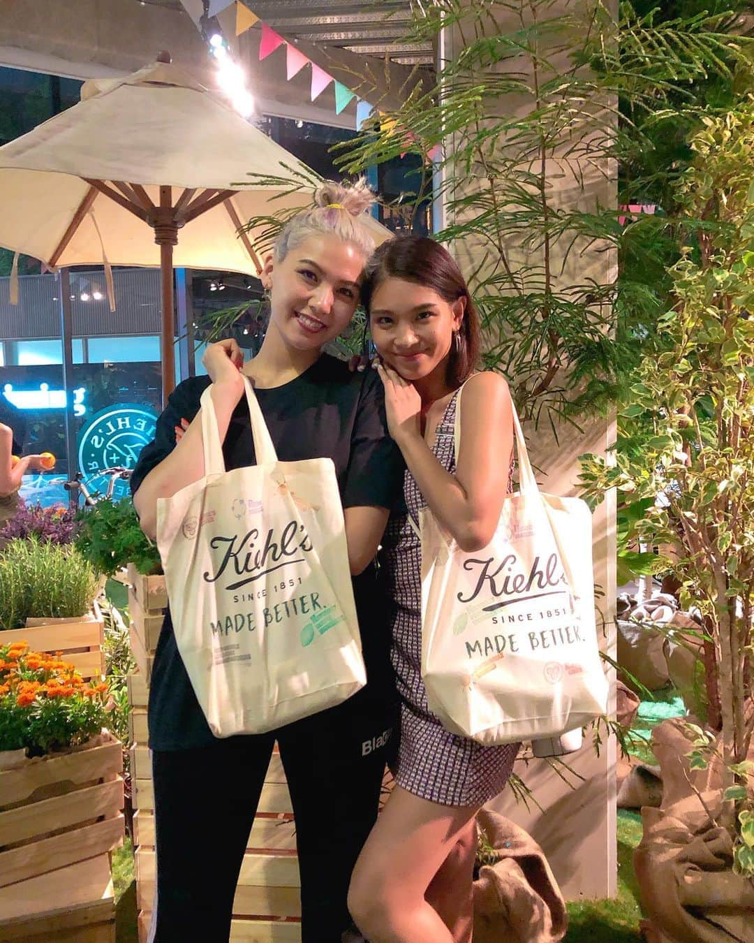 長谷川ジェニファーミラさんのインスタグラム写真 長谷川ジェニファーミラinstagram 原宿でやってる Kiehlsjp のイベントへ行ってきました 2枚目のボトルはオリジナルの名前を入れて頂けたんだけど 実はこのボトル100 リサイクル出てきてて地球にとても優しいん