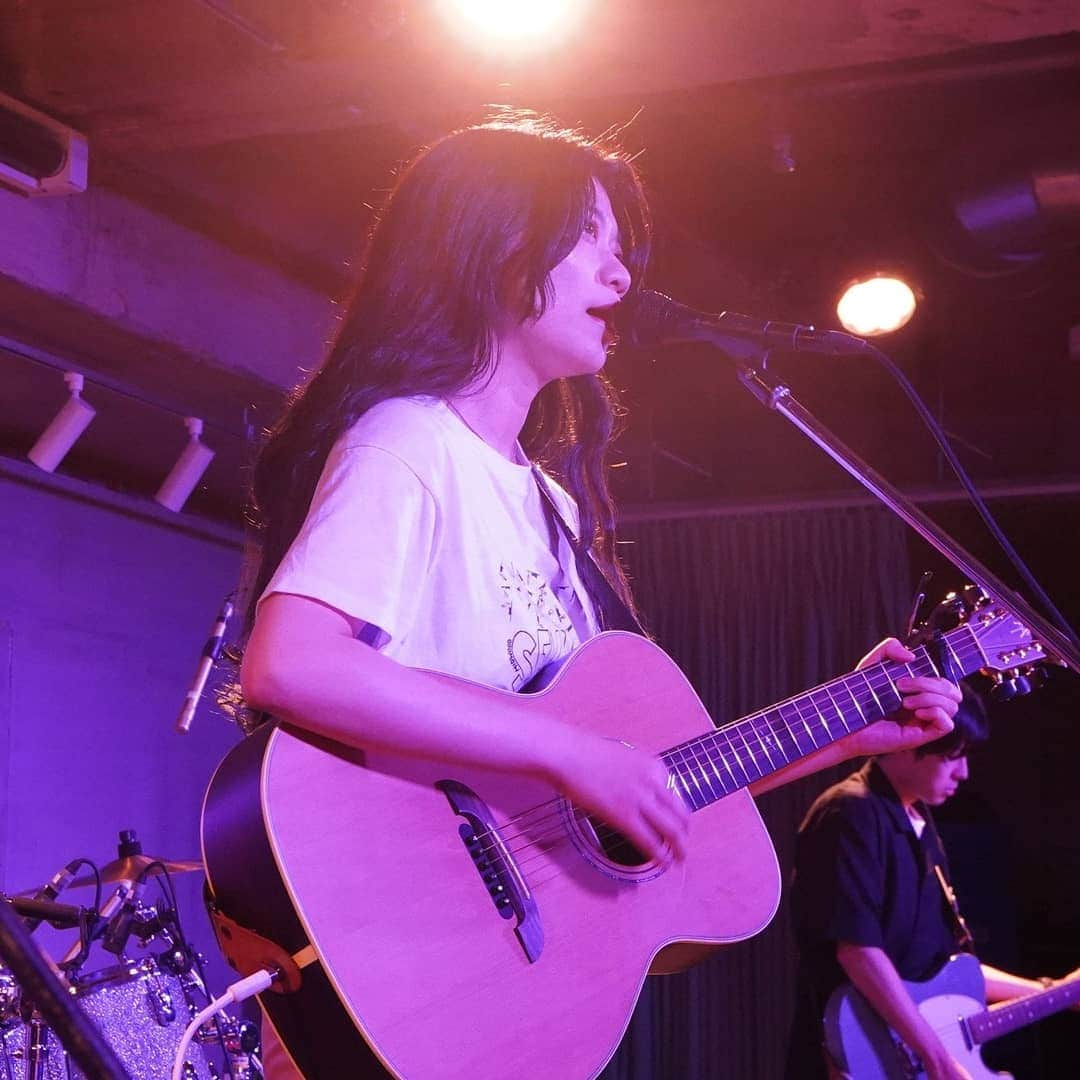 GINZA SONY PARK PROJECTさんのインスタグラム写真 - (GINZA SONY PARK PROJECTInstagram)「[Park Live]8/31(土)のPark Liveは、Homecomings。 「Songbirds」「Cakes」など計7曲を披露しました。 明日9/1 (日)17:00～のPark Liveは、Shuta Hasunuma × Jatinder Singh Durhailayです。  @_homecomings_#Homecomings #ホームカミングス #ホムカミ #ginzasonypark #銀座ソニーパーク #GS89 #parklive #live #ginza #銀座 #tokyo #ライブ #ライブレポート」8月31日 20時38分 - ginzasonypark