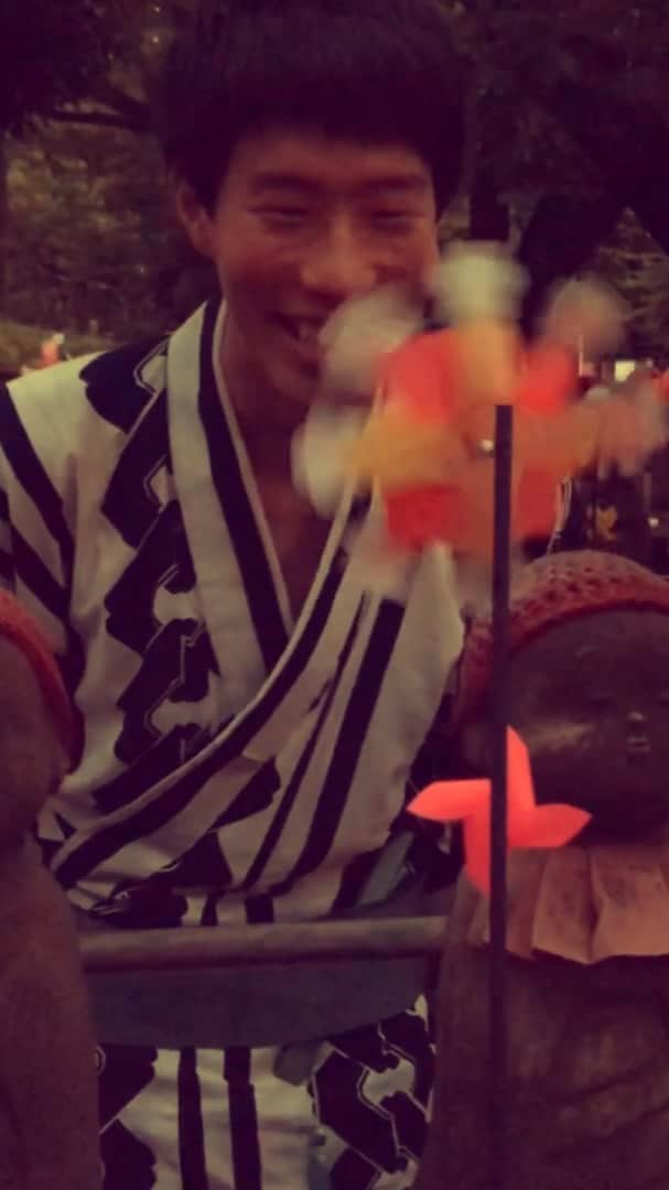 のインスタグラム：「この夏の記憶の集積と共に、夏の名曲をマッシュアップして歌いました。 -使用楽曲- #夏の思い出 #ケツメイシ #青い珊瑚礁 #松田聖子 #TheLocomotion #LittleEva‬ #編曲 #坂口涼太郎  #マッシュアップ #mashup」