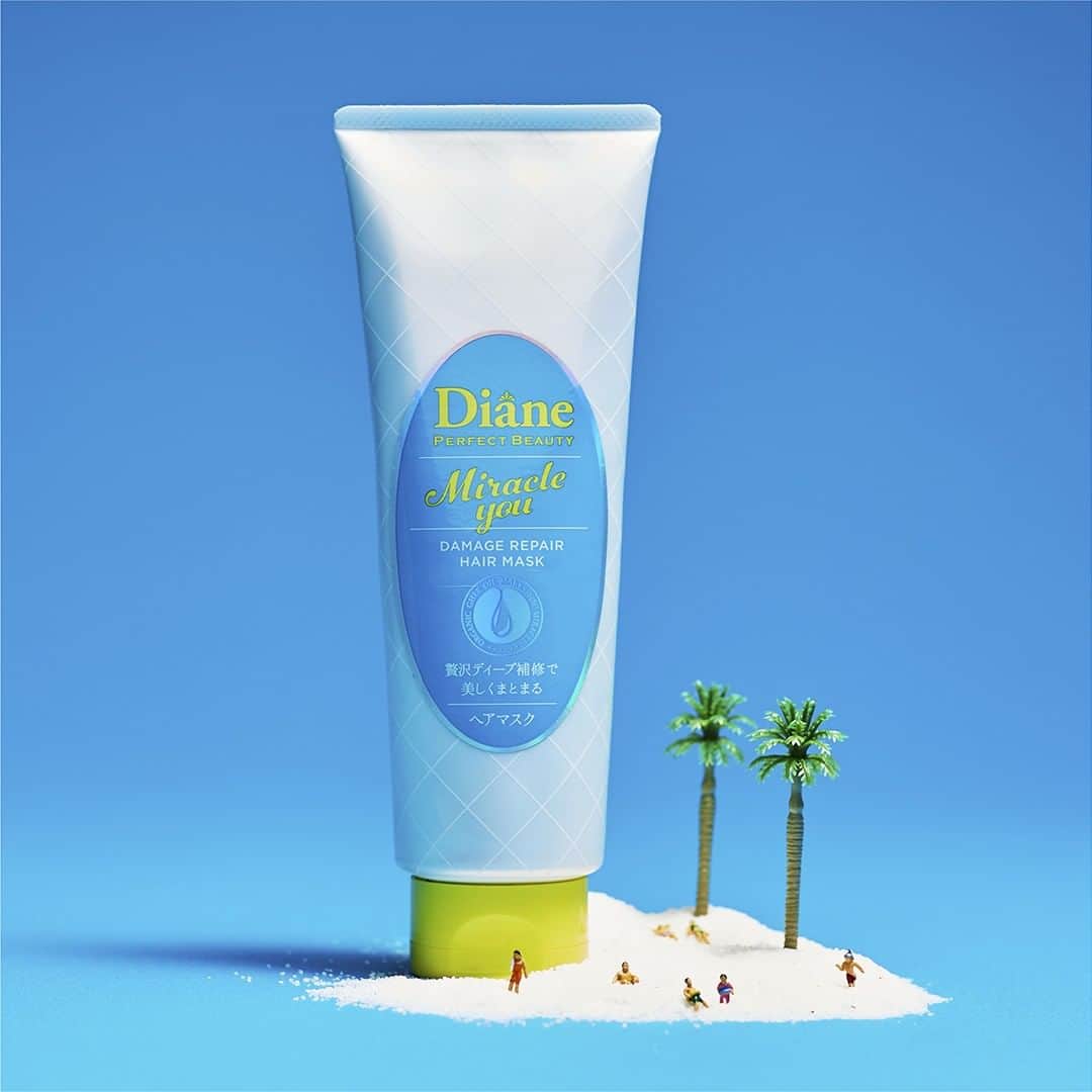 モイストダイアンのインスタグラム：「夏も、もうすぐ終わり 🌞 #ミラクルユー のヘアマスクで傷んだ髪もミラクルケア💙💛 今週日曜日まで、大阪心斎橋TSUTAYA EBISUBASHI店にてポップアップ開催中！お近くの方は遊びにきてください♪  プレゼントキャンペーンはまだなだ続きます🌈 詳しくは２つの前のキャンペーン投稿まで！  #ダイアン #パーフェクトビューティー #ミラクルユー #perfectbeauty #シャンプー #ヘアケア #ダメージ補修 #カラープロテクト#ノンシリコン #サルフェートフリー #オーガニック #ギーオイル #枝毛 #ツヤ髪 #新商品  #ビューティーケラチン #ヘアマスク #バスタイム #shampoo #クセ毛 #お風呂 #モイストダイアン #桐谷美玲 #newitem #イベント #プレゼントキャンペーン #プレゼント #期間限定 #髪質改善」