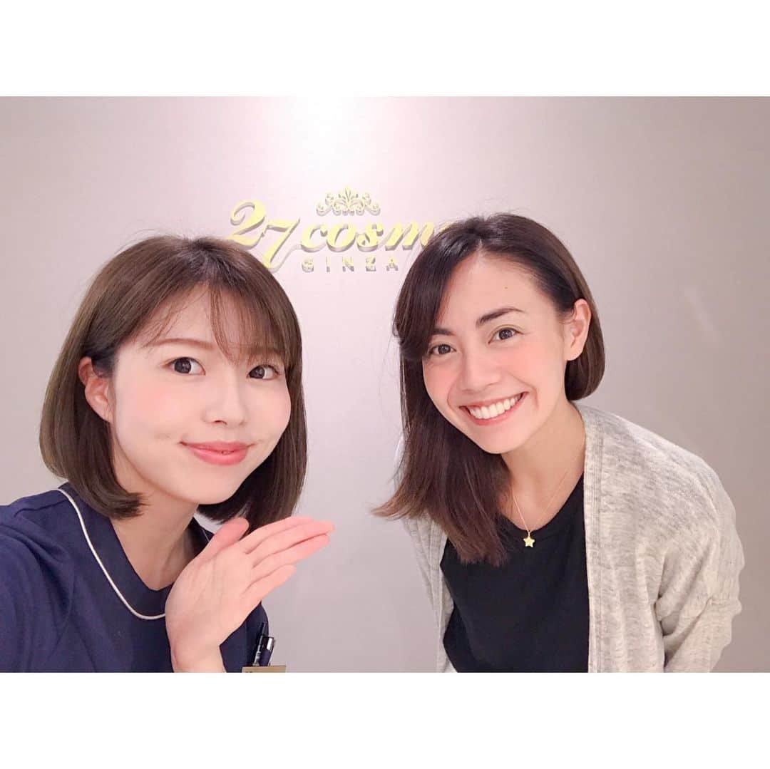 のインスタグラム：「骨盤矯正も出来る「ボディトータルケア」とフェイシャル「エポラーシェコース」を受けてきましたぁ💓  自分ではなかなか鍛えるのが難しいインナーマッスル強化してくれるEMS・骨盤矯正・加圧の３つのマシンを２０分間同時に施術するから時短でボディケアが出来るのが嬉しい☺️ 痩身効果・代謝UP・美しい姿勢・引き締め・エイジング効果、産後のケアにもオススメみたい！脚のむくみ改善効果抜群EMSマシン装着するから全身がケア出来ます💓  終わった後すでに筋肉痛になっていて即効性を感じて、骨盤もキュッと締まって、気持ち姿勢が良くなった感じがします💓  本当にいつも ありがとうございます💓  私のインスタグラムを見て予約の方は、8月末までのキャンペーンがまだ継続で受けられるみたい！詳しくは @27cosmeginza アカウントへ  #27コスメ銀座 #インナーマッスルトレーニング  #健康体 #骨盤矯正 #全身ケア #美容 #エステ #銀座」
