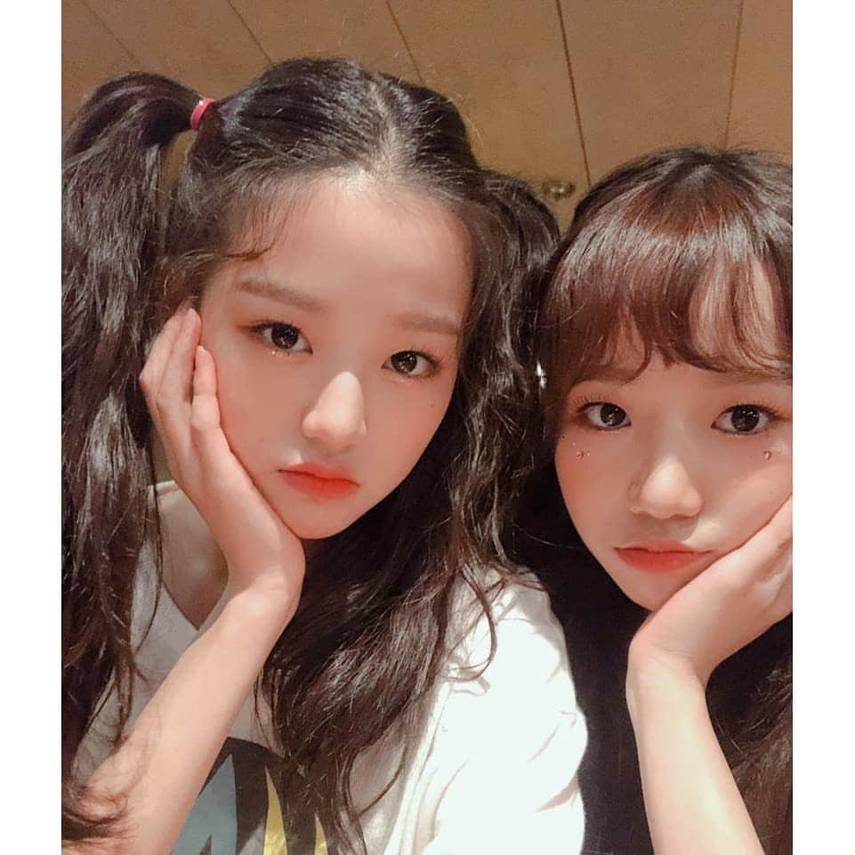 IZ*ONEさんのインスタグラム写真 - (IZ*ONEInstagram)「⠀⠀⠀ 📢위즈원 주목❗ 원영이 생일 기념 자랑 좀 하겠습니다💕 무더운 여름도 울 워뇨 앞에서 기를 못 펴고 물러났다는 소식❗💖 하지만 여름이 지나도 선글라스 못 벗어😎 원영이 보면 눈이 부셔서🥰✨ ⠀⠀⠀ #원영DAY #원영Special #원영잔치 #원영선물🎁🎁 #IZONE #아이즈원 #アイズワン #ウォニョン」8月31日 14時35分 - official_izone