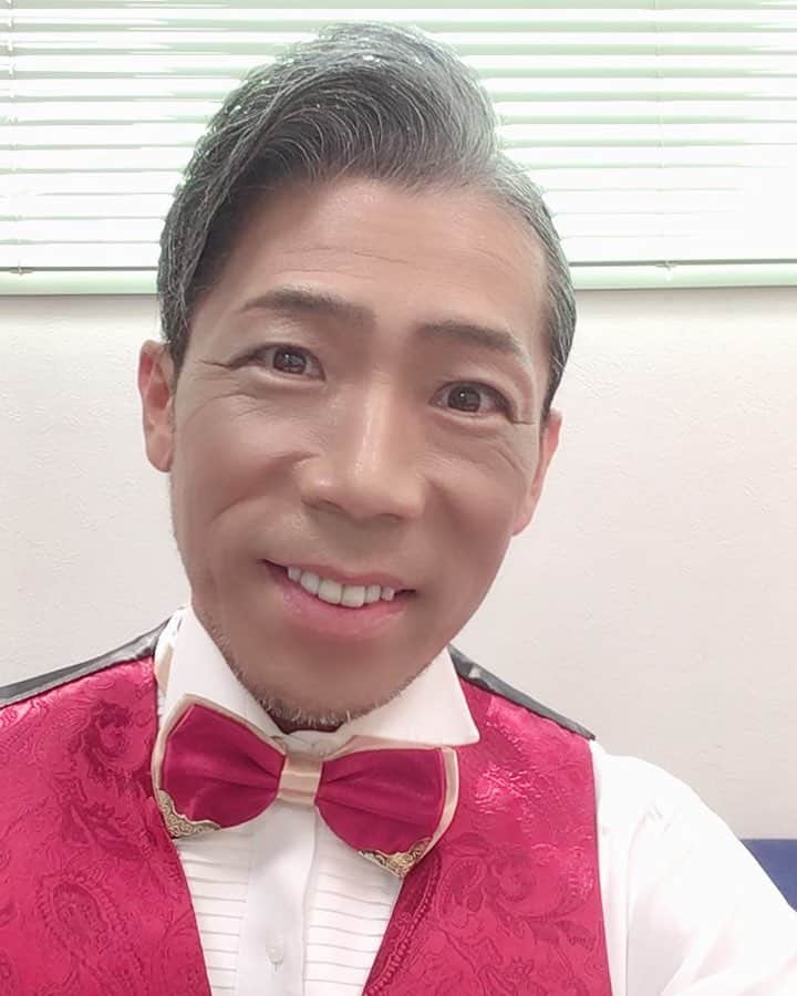 火口秀幸のインスタグラム：「#本番中 #HiguchiDanceStudio #吉本坂46 #RED #HIDEBOH #ダンス公演 #亀有リリオホール」