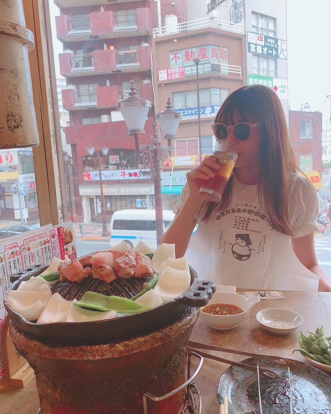 山本瑚々南さんのインスタグラム写真 - (山本瑚々南Instagram)「弟が北海道に旅行いっちゃったから、ジンギスカン食べにきた🤤💓」8月31日 15時55分 - yamamoto_kokona