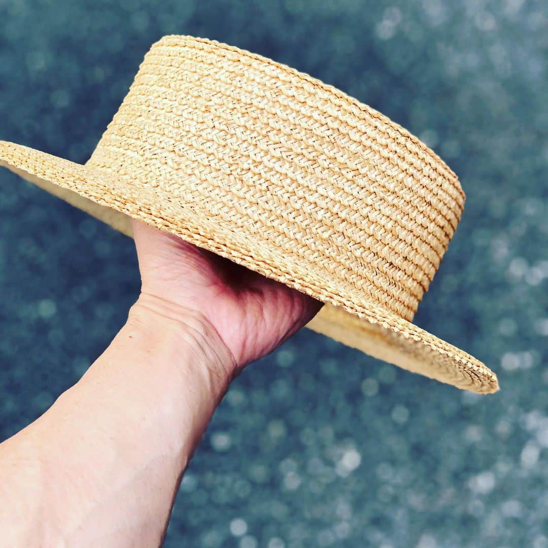 のインスタグラム：「#さよなら夏の日 感 #カンカン帽 #akiohirata @boutiquesaloncoco #ここんとこのお気に入り #heavyrotation #fashion #hat #おしゃれ #ガーリー ？ #雑貨」