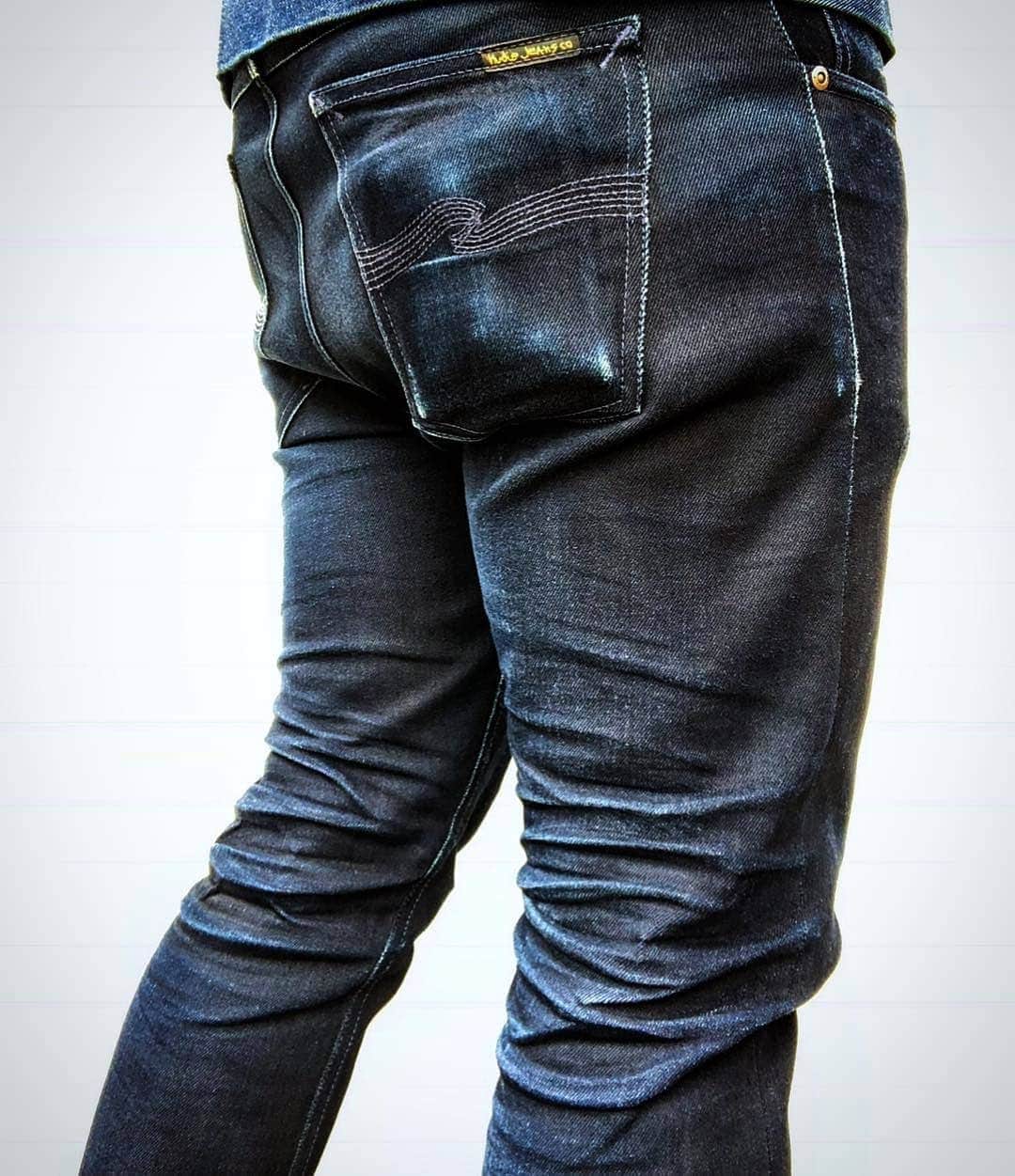 のインスタグラム：「These electric blue fades at 200 days wear. Thank you for sharing your story @myself_and_denim. . . . #nudiejeans #organicdenim」