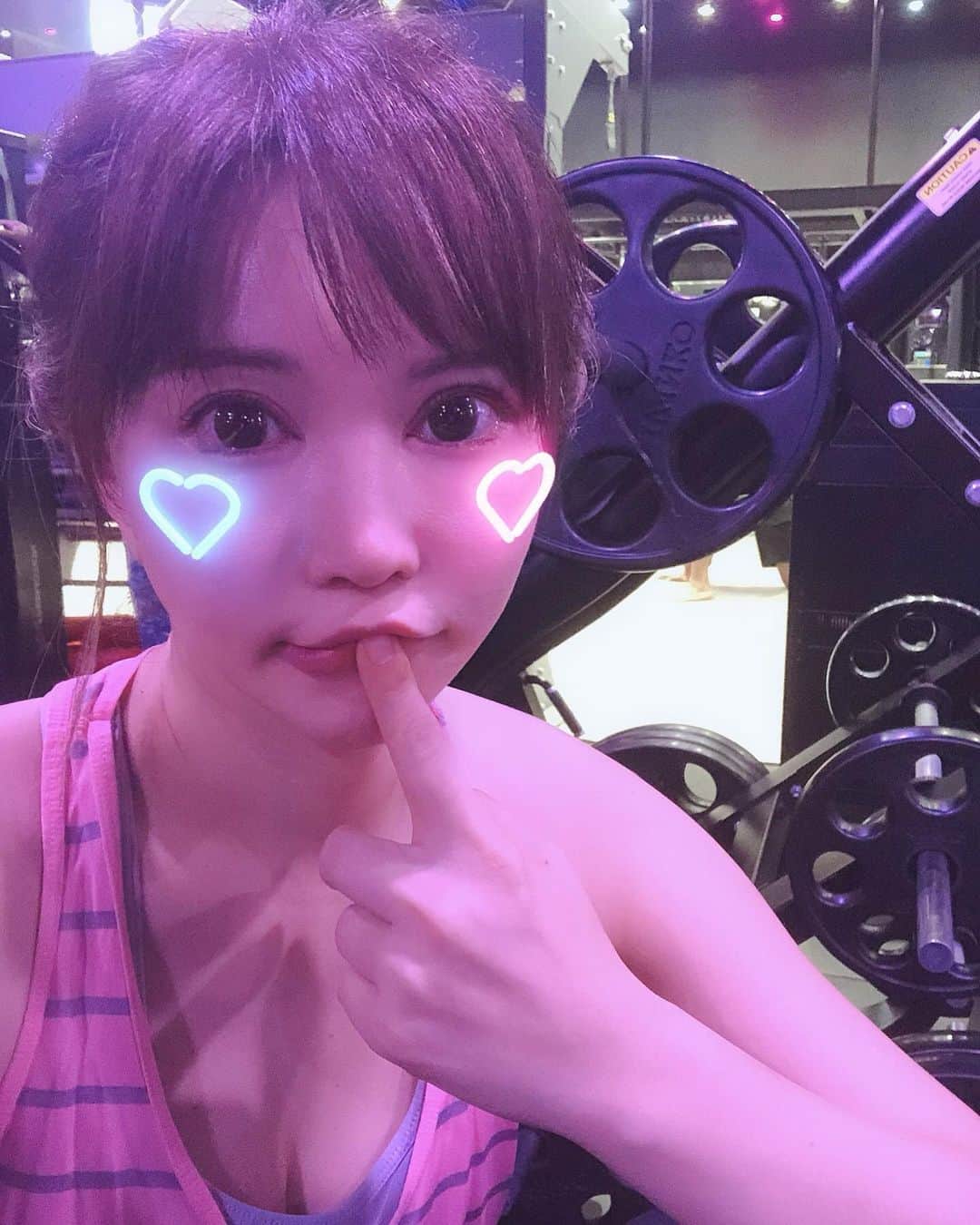 里美ゆりあのインスタグラム：「ジムハシゴ（・ω・✌ #筋トレ女子 #筋トレ #筋トレ初心者 #gym #サーキットトレーニング #everyday #筋肉付かない」