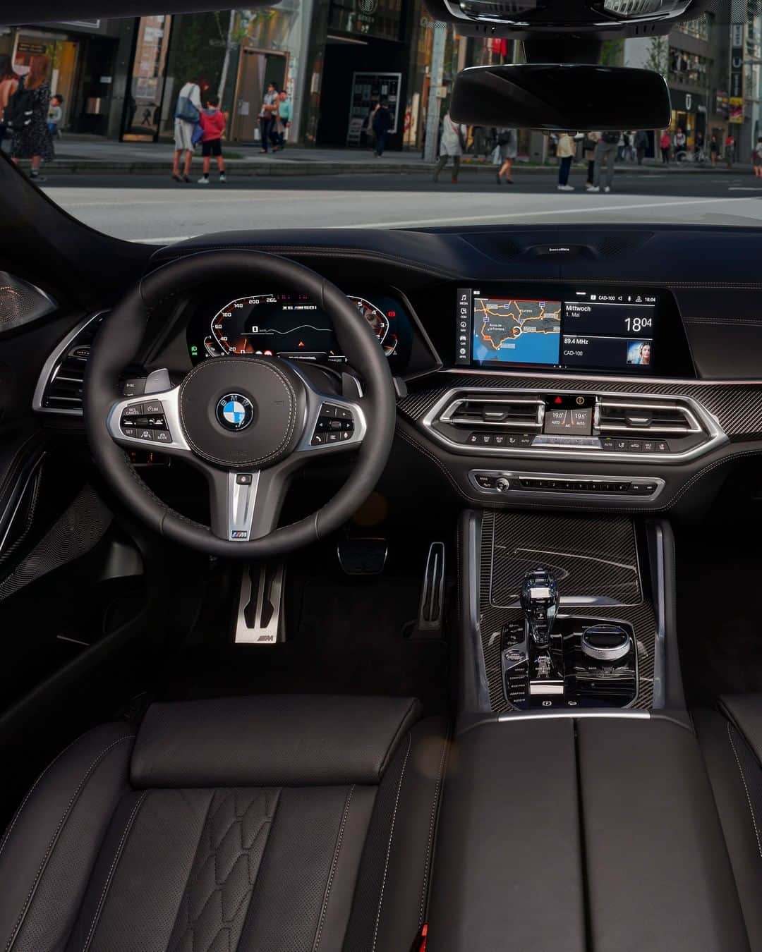 BMWのインスタグラム：「The world is through your windscreen. Are you up to discover it all? The all-new BMW X6. #TheX6 #BMW #X6 __ BMW X6 M50i: Fuel consumption in l/100 km (combined): 10.7 – 10.4. CO2 emissions in g/km (combined): 243 – 237.  Acceleration (0-100 km/h): 4.3 s. Power: 390 kW, 530 hp, 750 Nm. Top speed (limited): 250 km/h. Paint finish shown: Manhattan metallic.  The values of fuel consumptions, CO2 emissions and energy consumptions shown were determined according to the European Regulation (EC) 715/2007 in the version applicable at the time of type approval. The figures refer to a vehicle with basic configuration in Germany and the range shown considers optional equipment and the different size of wheels and tires available on the selected model. The values of the vehicles are already based on the new WLTP regulation and are translated back into NEDC-equivalent values in order to ensure the comparison between the vehicles. [With respect to these vehicles, for vehicle related taxes or other duties based (at least inter alia) on CO2-emissions the CO2 values may differ to the values stated here.] The CO2 efficiency specifications are determined according to Directive 1999/94/EC and the European Regulation in its current version applicable. The values shown are based on the fuel consumption, CO2 values and energy consumptions according to the NEDC cycle for the classification. Further information on official fuel consumption figures and specific CO2 emission values of new passenger cars is included in the following guideline: 'Leitfaden über den Kraftstoffverbrauch, die CO2-Emissionen und den Stromverbrauch neuer Personenkraftwagen' (Guide to the fuel economy, CO2 emissions and electric power consumption of new passenger cars), which can be obtained free of charge from all dealerships, from Deutsche Automobil Treuhand GmbH (DAT), Hellmuth-Hirth-Str. 1, 73760 Ostfildern-Scharnhausen and at https://www.dat.de/co2/.」