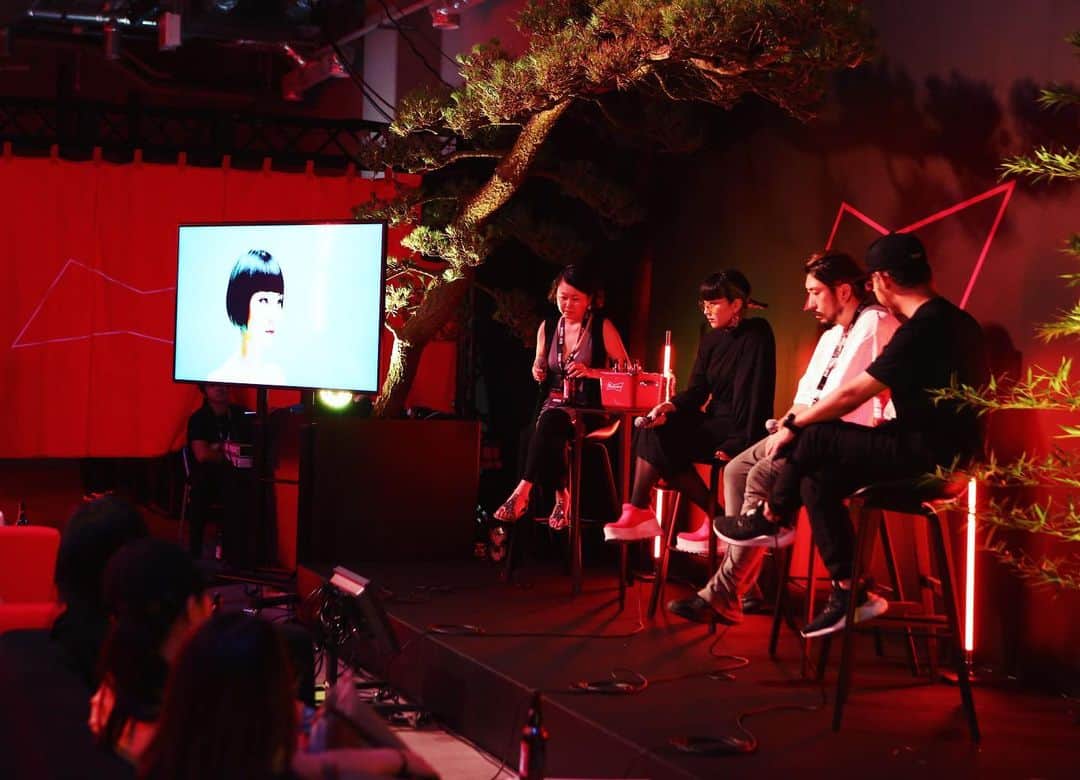 Young Juvenile Youthのインスタグラム：「Talk with the dearest directors Kosai Sekine @kosai_sekine and Shoda Yukihiro @yukihiroshoda  @budweiser_jpn #budx #シリアストーク？ #nionfamily」