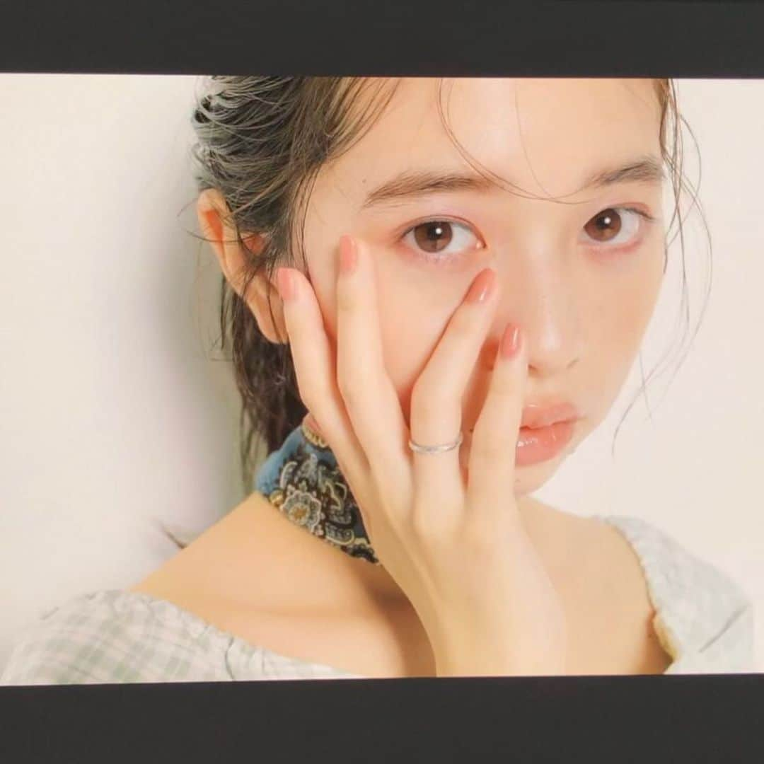 桜田ひよりさんのインスタグラム写真 - (桜田ひよりInstagram)「セブンティーン10月号で、 私のクローズアップ企画をしていただきました！  好きなものや、大切にしているもの。意外な一面などが、たくさん載っています  そして、なんと私の大好きな「鬼滅の刃」から、禰豆子ちゃんのコスプレをしました！ちなみに私の推しは伊之助と無一郎です☺︎ アルくんとも撮影をしたので、 皆さん、是非チェックしてみてください！  #seventeen #セブンティーン #鬼滅の刃」8月31日 17時20分 - hiyori_sakurada_official