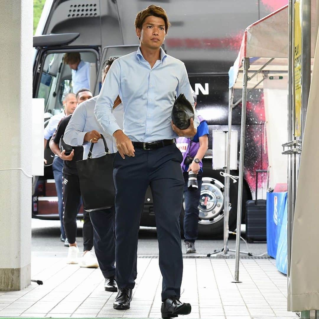 横浜F・マリノスさんのインスタグラム写真 - (横浜F・マリノスInstagram)「Lookin good👍 . #fmarinos #jleague #Jリーグ #スーツ #suits #オーダースーツ by @globalstyle_jp」8月31日 17時28分 - yokohamaf.marinos