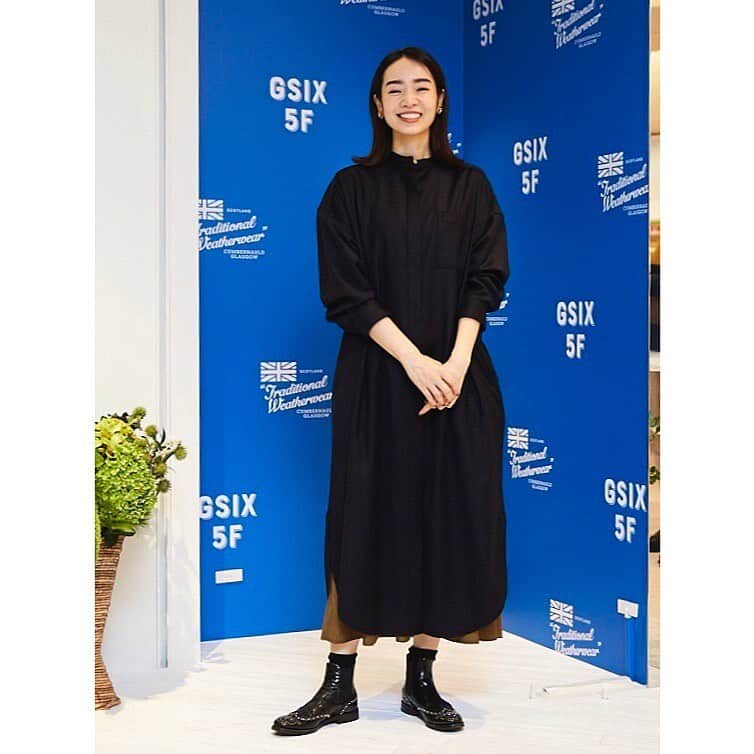 のインスタグラム：「🇬🇧 『TRADITIONAL WEATHERWEAR』 ８月３０日 GINZA SIX 5Fにnew open！ オープンおめでとうございま〜す☺︎☆ #brand #traditionalweatherwear #トラディショナルウェザーウェア #TWW銀座 →@traditionalweatherwear #Japan #Tokyo #photo #fashion #opening #GINZASIX #akephoto #akeevent #thankyou #model #satorujapan #akemigondo  #モデル #サトルジャパン #権藤朱実 →@satorujapan_official @akemigondo ☑︎プロフィールのリンクにて、blog更新中！ My blog『ake photo』 →http://ameblo.jp/akemi-gondo/ @ponpon_marcy ☺︎thank you♡」