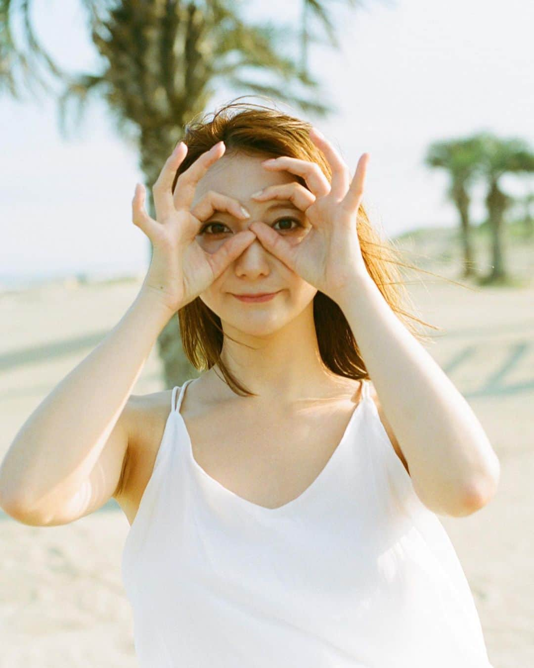 堀みづきさんのインスタグラム写真 - (堀みづきInstagram)「大好きな海🌴🌊 @yoshisekine @senchan_hairmake #フィルムカメラ #海」8月31日 17時51分 - mizuki_027