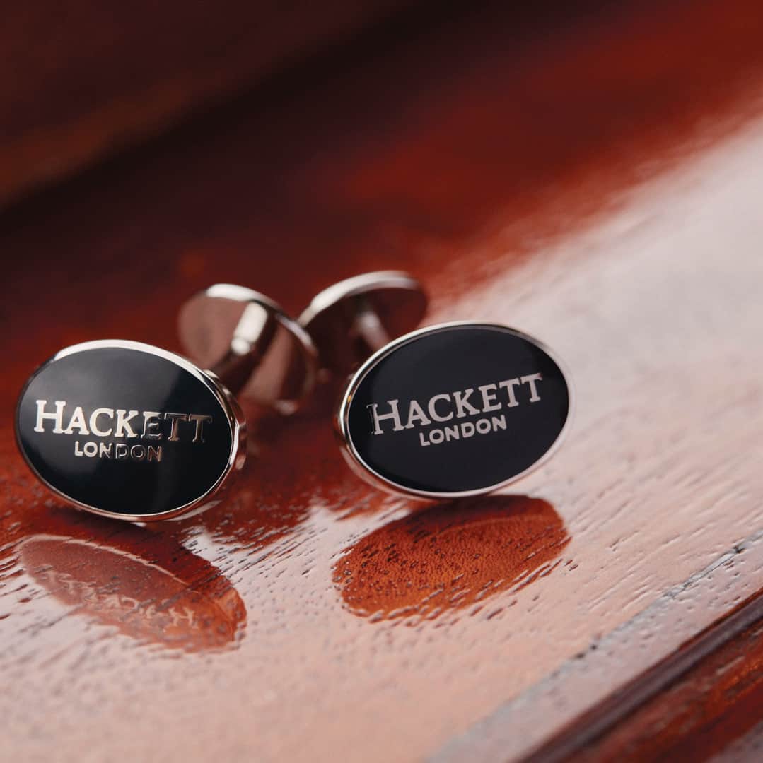 ハケットのインスタグラム：「Let your accessories do the talking: cufflinks are the perfect way to subtly raise the bar and help your outfit speak volumes. Explore our selection, from the subtle to the standout. #Hackett #Accessories #Cufflinks」