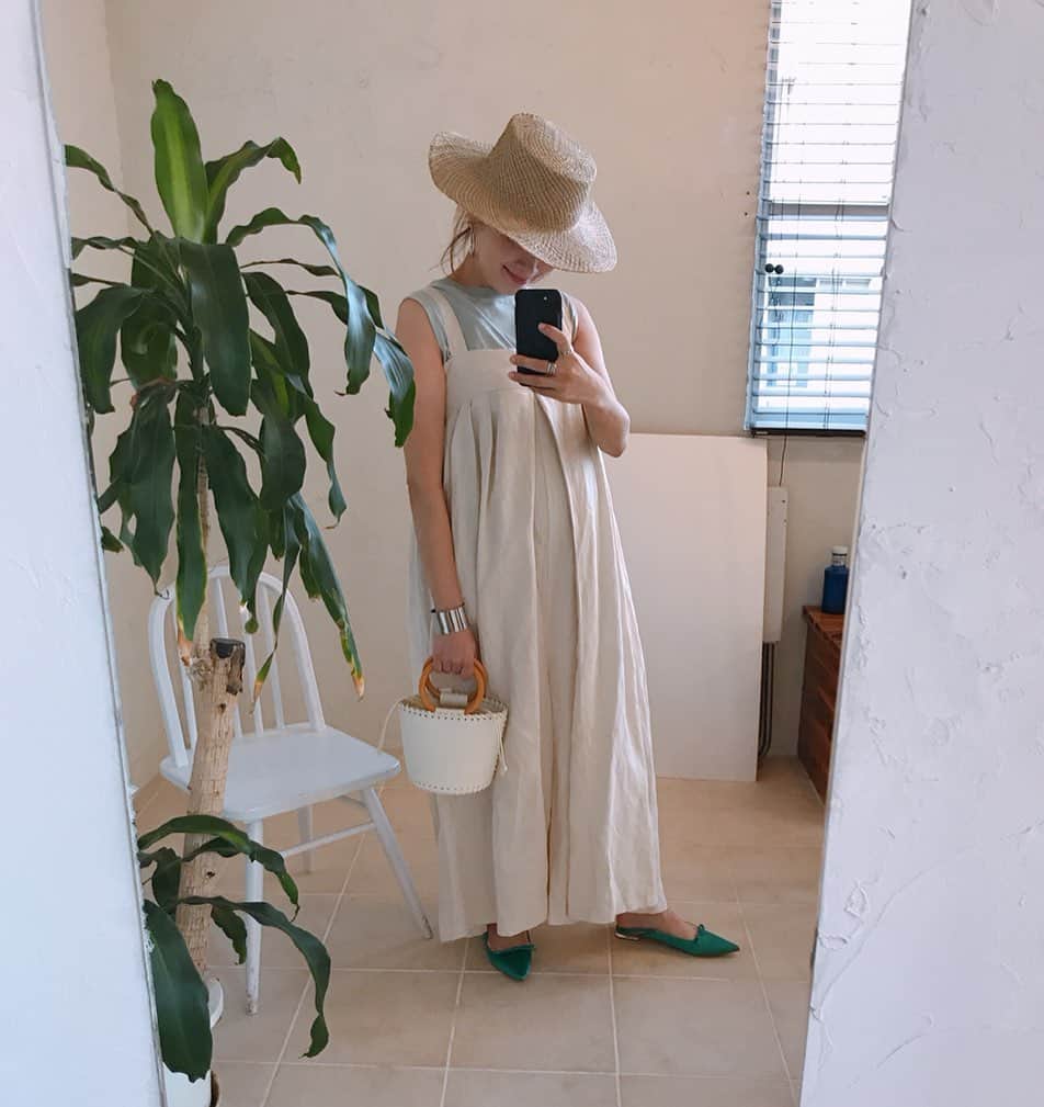 のインスタグラム：「いつかの服♡⍢⃝♡ 載せてないのがイッパイ🤭 . #ootd #code #coordinate #stunninglure #ariesmirage #zara」